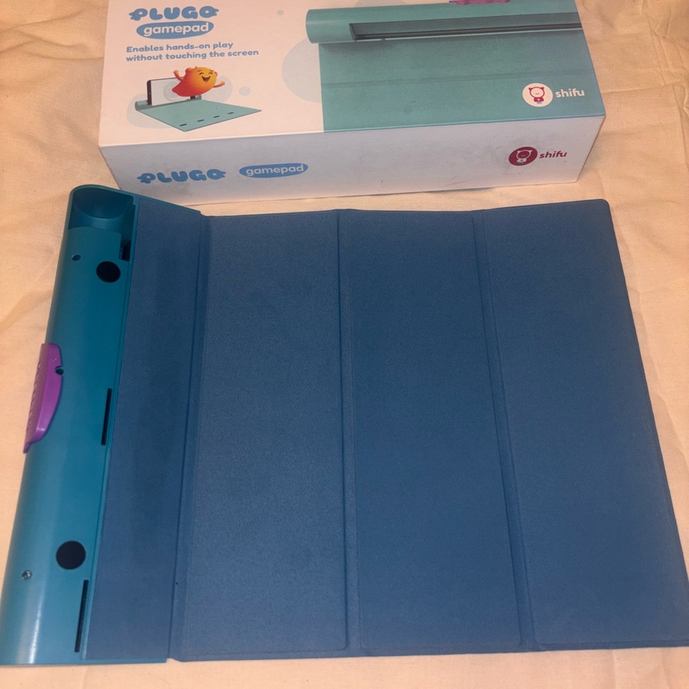 Plugo Gamepad In Box Shifu Enables Hands-on Play Without Touching The Screen-New